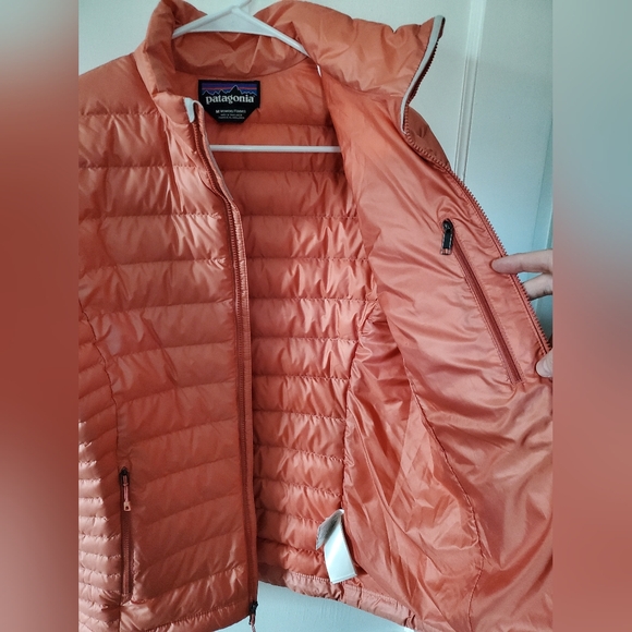 Patagonia Womens Down Sweater - Picture 6 of 9